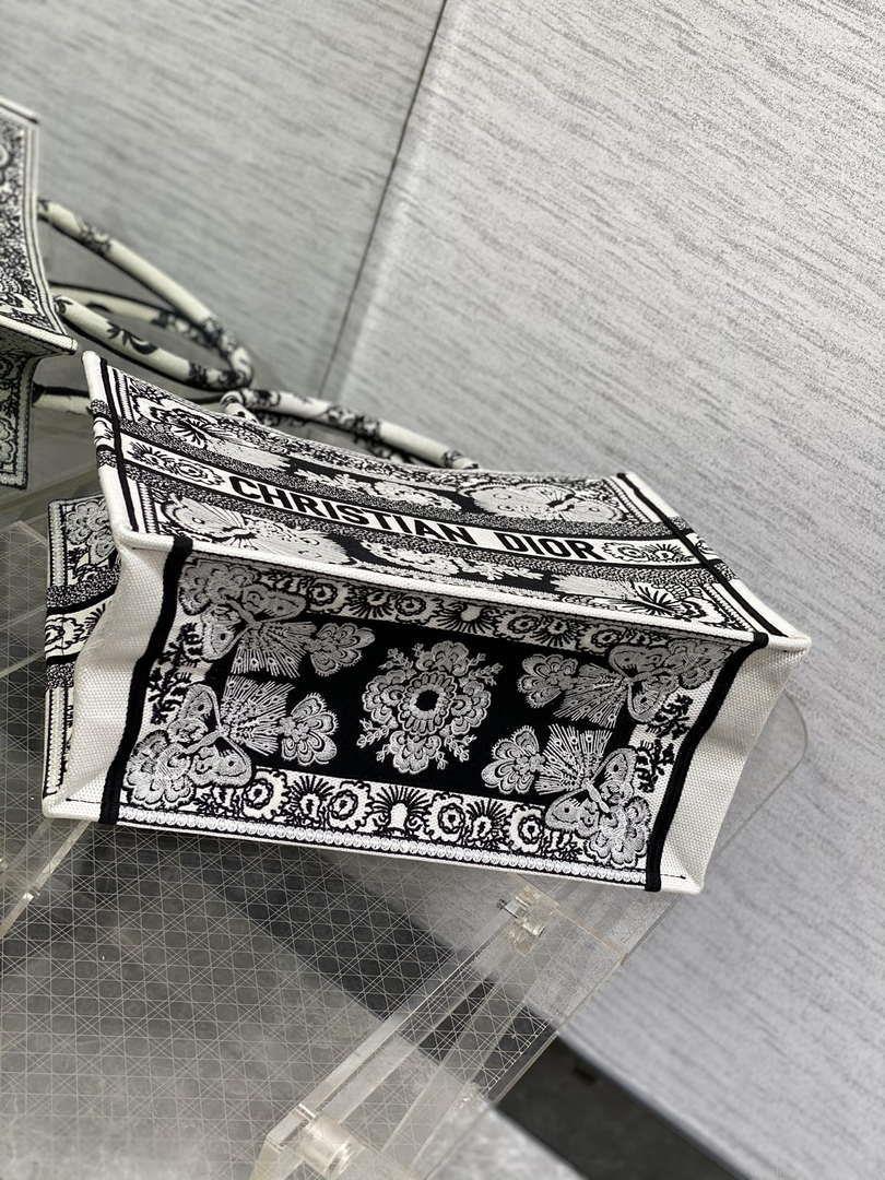 Dior M1296 Book Tote Medium Black and White Butterfly Bandana Embroidery M093