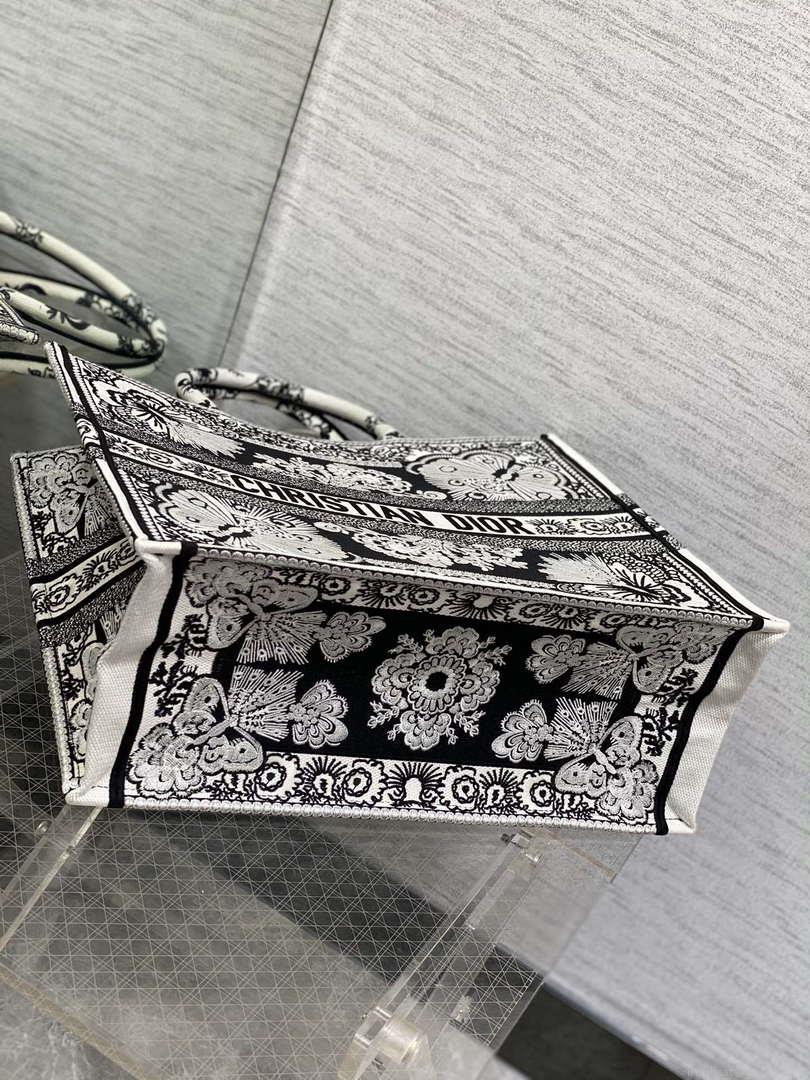 Dior M1286 Large Book Tote Black and White Butterfly Bandana Embroidery