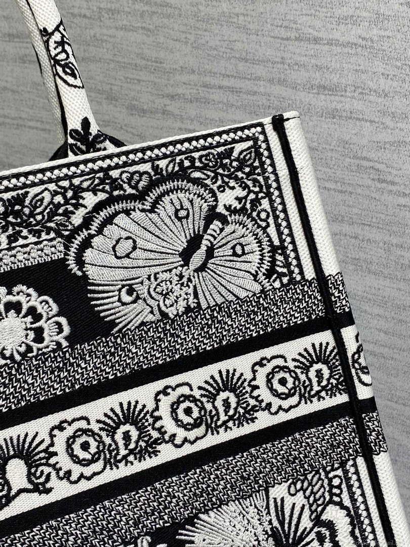 Dior M1296 Book Tote Medium Blue and White Butterfly Bandana Embroidery M101