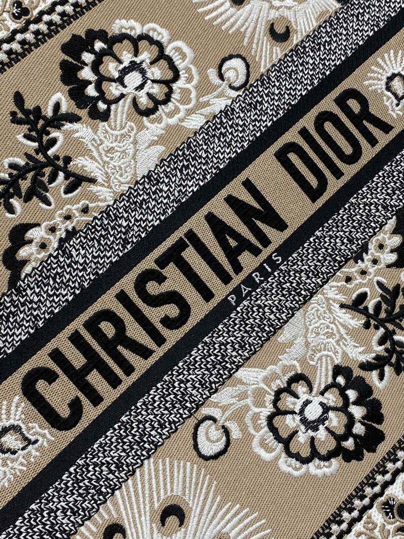 Dior M1286 Large Book Tote Butterfly Bandana Embroidery M106