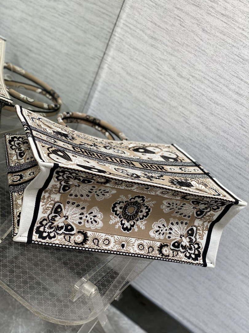 Dior M1286 Large Book Tote Butterfly Bandana Embroidery M106