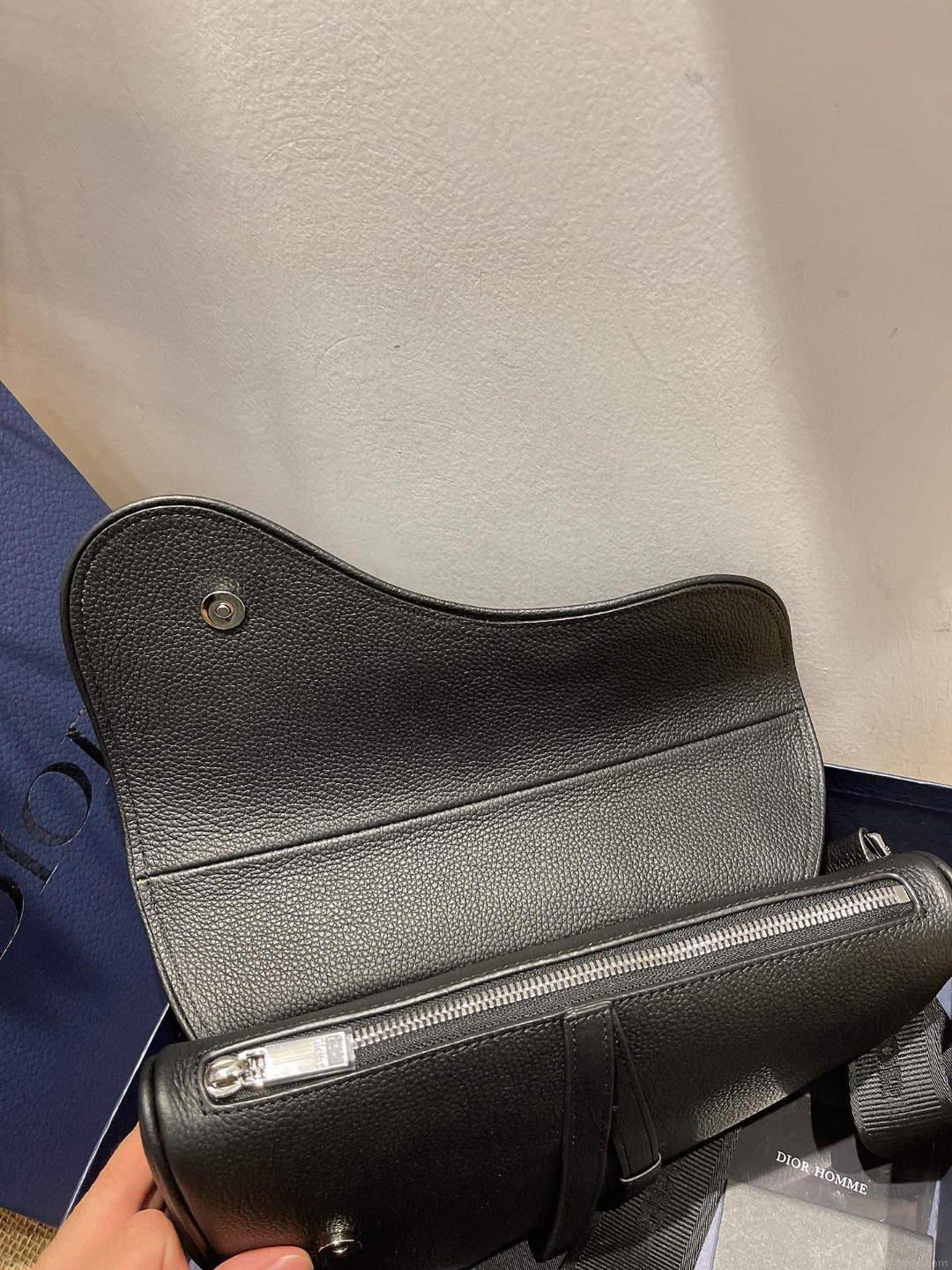 Dior M0446 Saddle Bag Dior Calfskin Bag Black