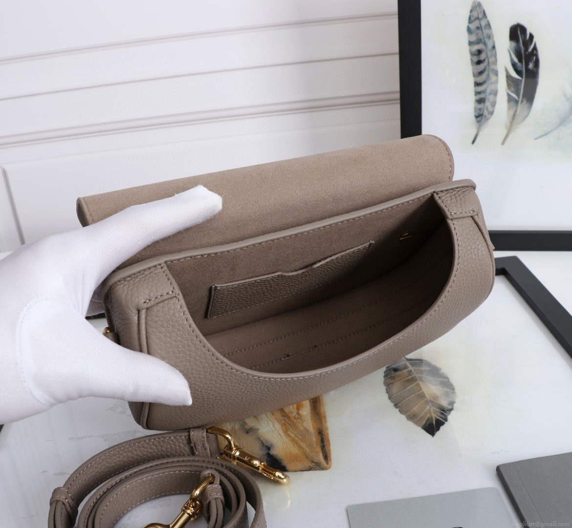Dior M9319 Medium dior Bobby bag Warm Taupe Grained Calfskin