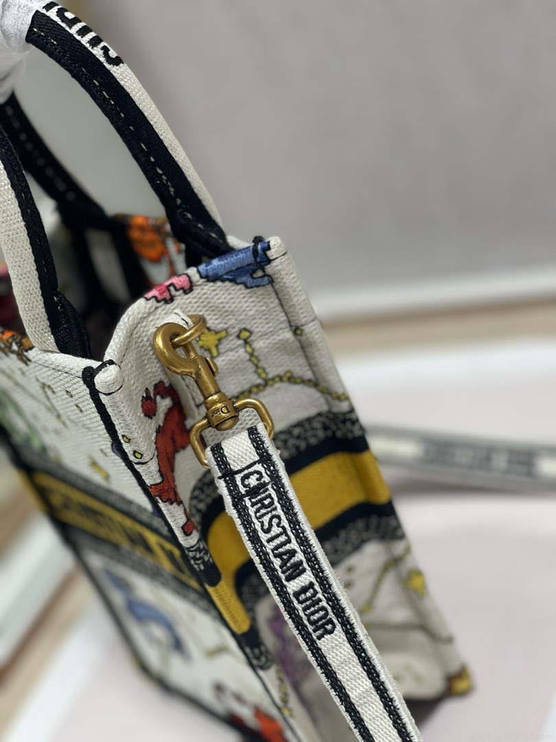 Dior S5555 Mini Dior Book Tote Phone Bag White multicolor Deer embroidery S1105