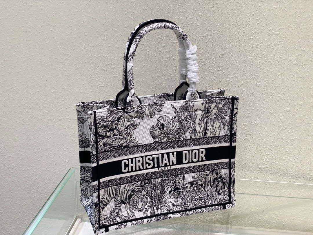 Dior Book Tote M1296 Medium Toile de Jouy Embroidery M0076