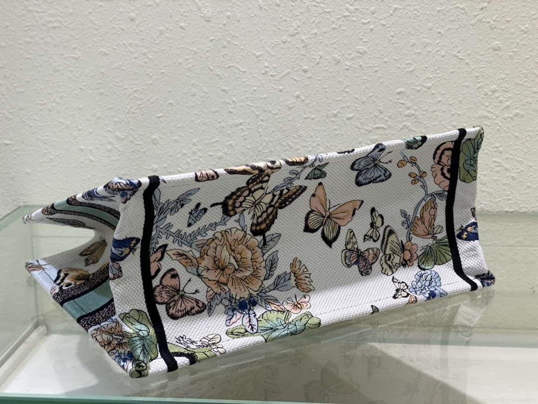 Dior Book Tote M1296 Medium Latte Multicolor Dior Jardin d’Hiver Embroidery M0083