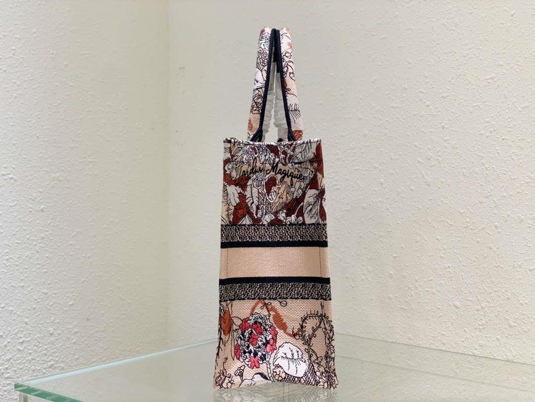 Dior Book Tote M1296 Medium Latte Multicolor Dior Jardin d’Hiver Embroidery M0087