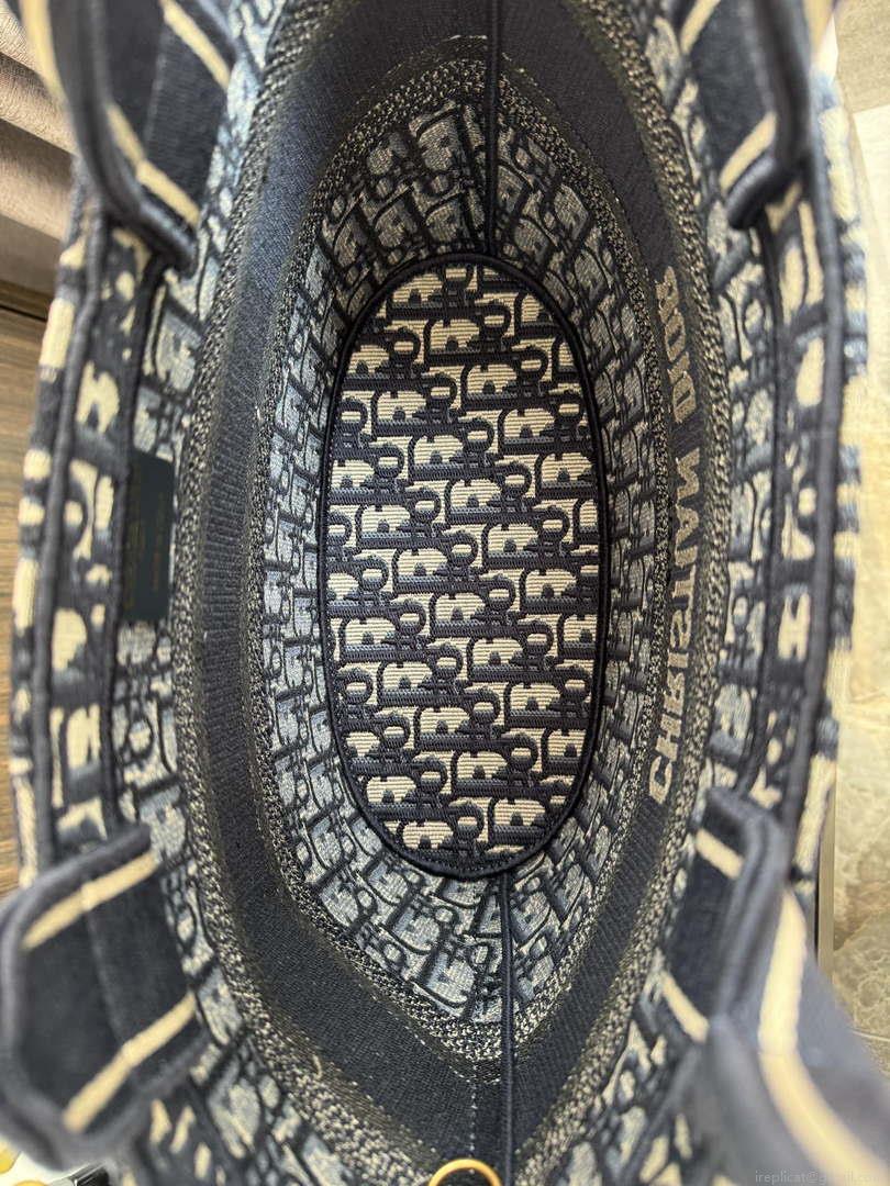Dior M1328 Hat Basket Bag Navy Blue and Gold-tone Blue Dior Oblique Jacquard