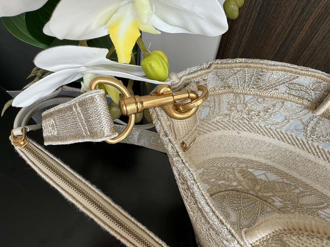 Dior M1328 Hat Basket Bag Beige D-Lace Butterfly Embroidery with Macramé Effec
