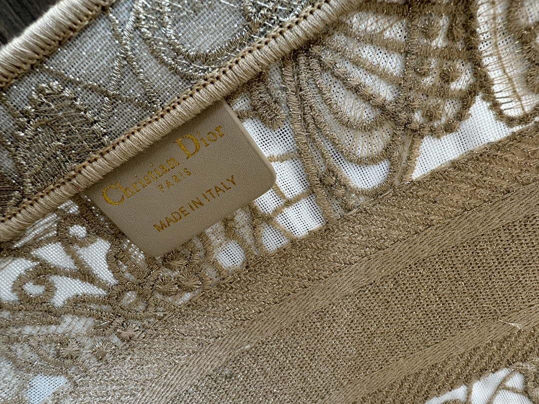 Dior M1328 Hat Basket Bag Beige D-Lace Butterfly Embroidery with Macramé Effec