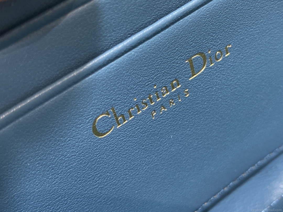 Dior S0011 Lady Dior Zipper Card Holder Medium Blue patent leather Lambskin