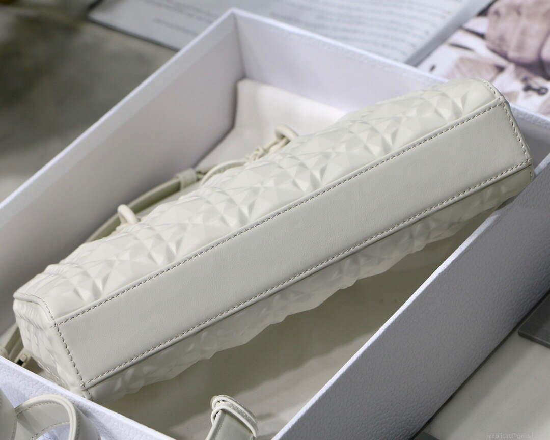 Dior M0540 Lady D-joy Calfskin Bag White