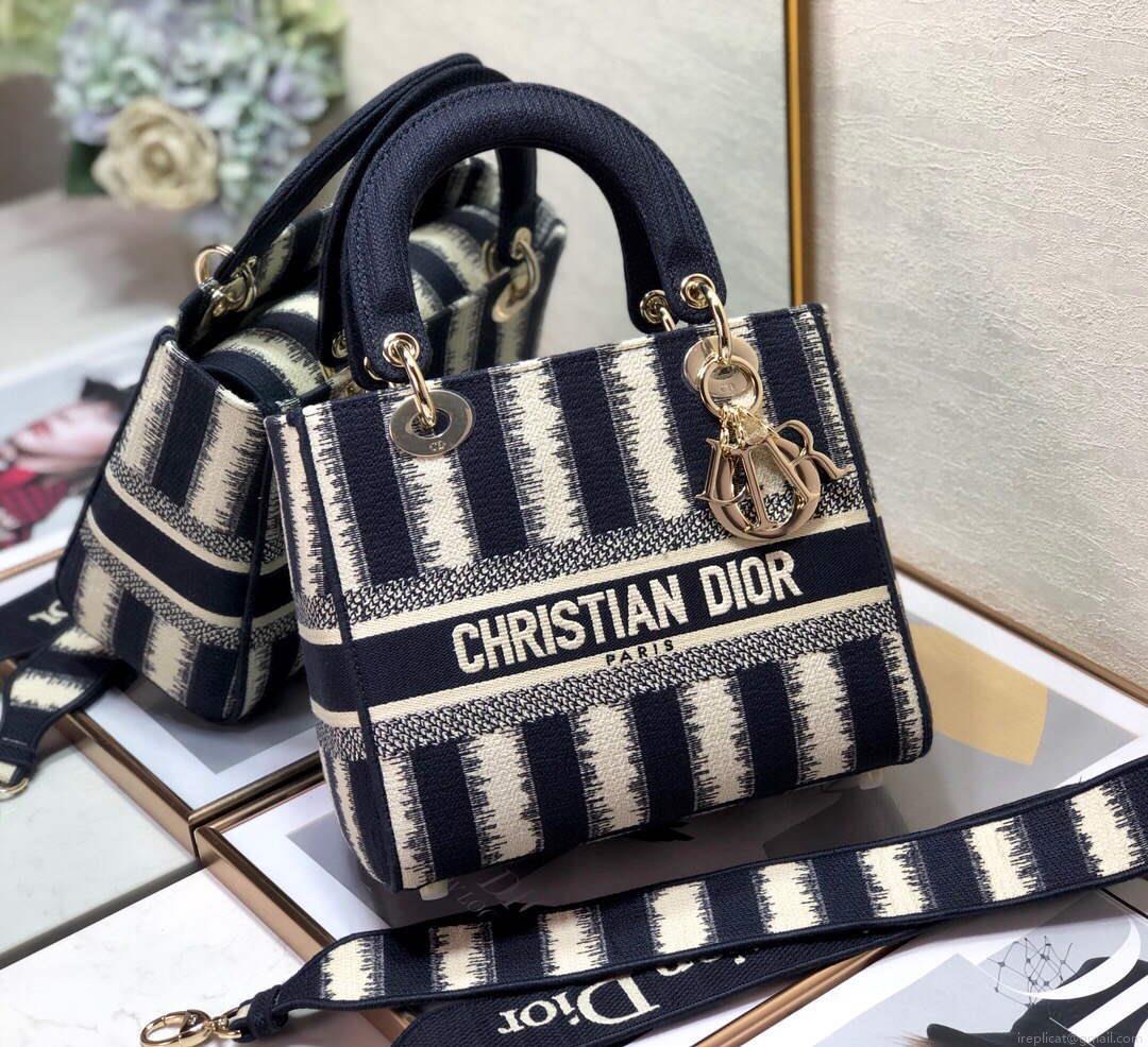Dior M0565 Medium Lady D-lite Embroidery Bag