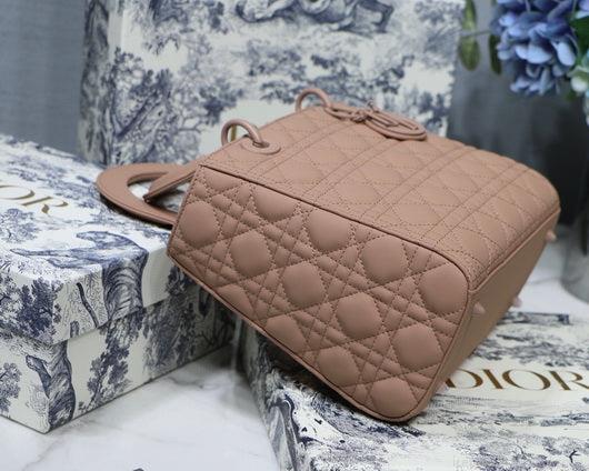 Dior M0565 Medium Lady Dior Cannage Calfskin Bag Tan