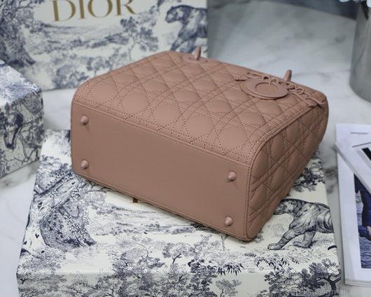 Dior M0565 Medium Lady Dior Cannage Calfskin Bag Tan