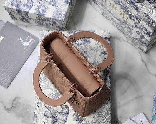 Dior M0565 Medium Lady Dior Cannage Calfskin Bag Tan