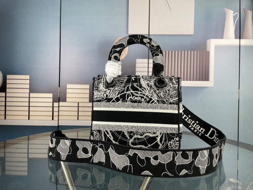 Dior M0565 Medium Lady D-Life Bag Black Cupidon Embroidery