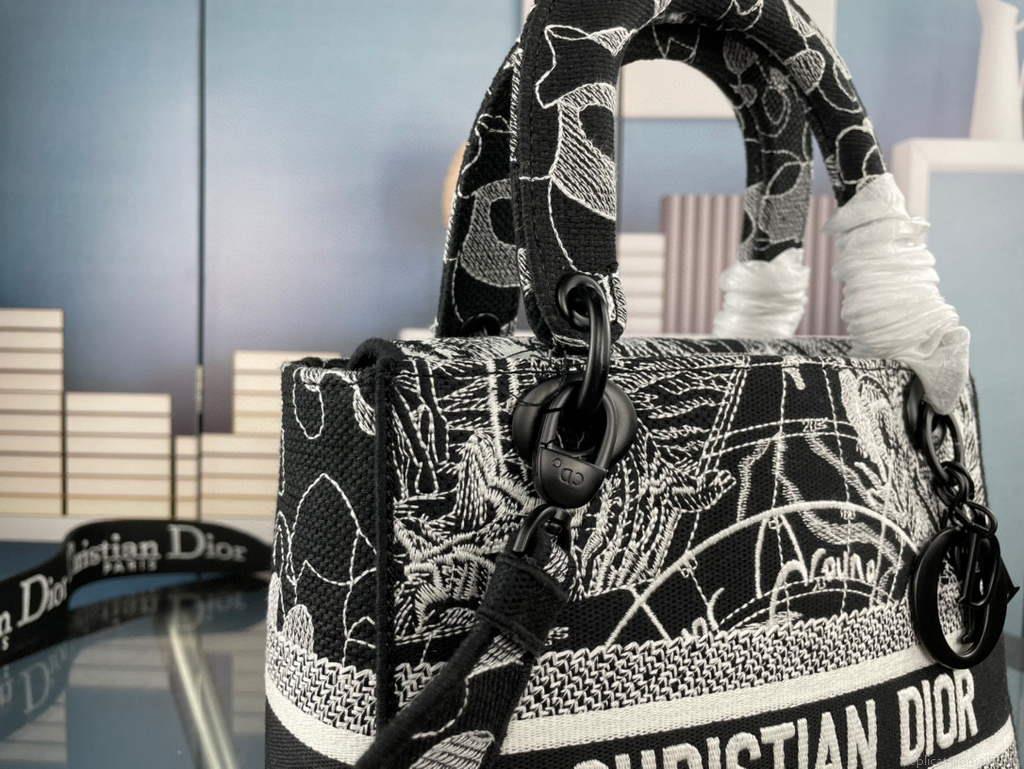 Dior M0565 Medium Lady D-Life Bag Black Cupidon Embroidery