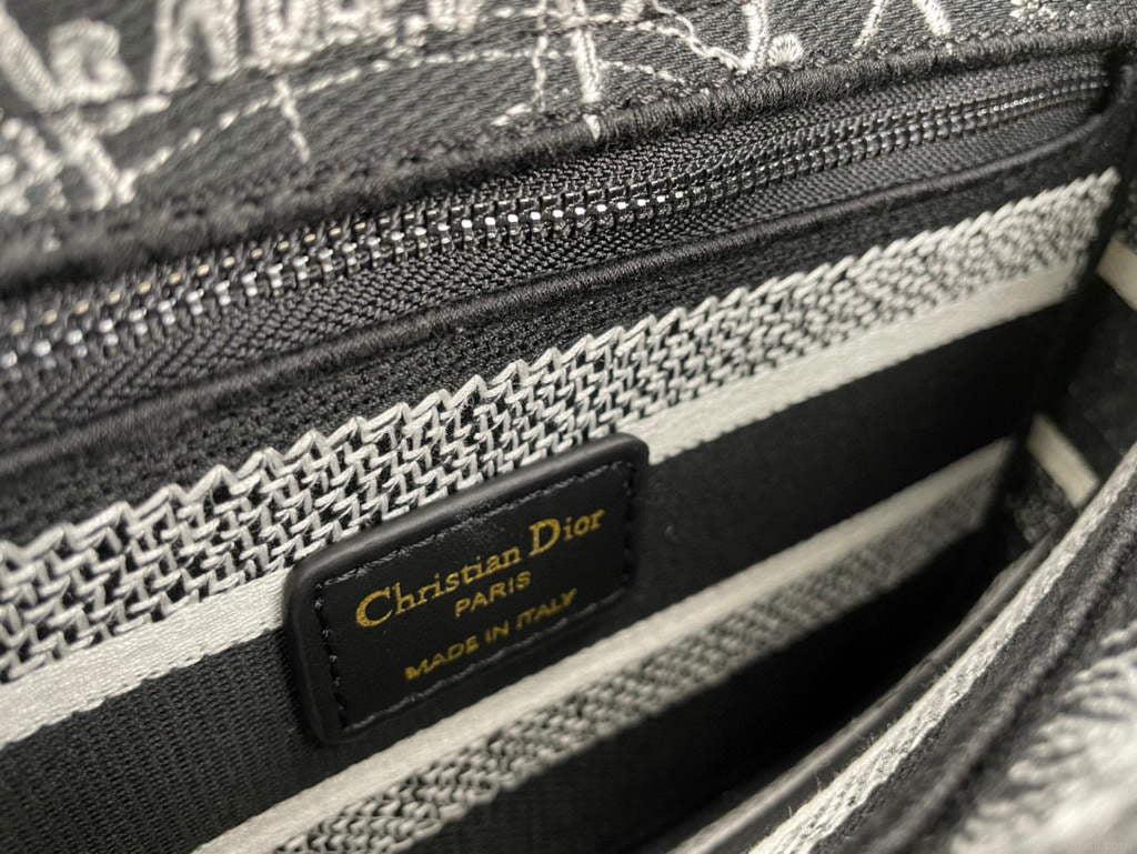 Dior M0565 Medium Lady D-Life Bag Black Cupidon Embroidery