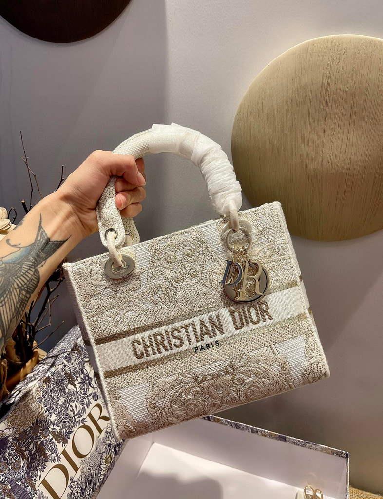 Dior M0565 Medium Lady D-Life Bag Light Yellow Cupidon Embroidery