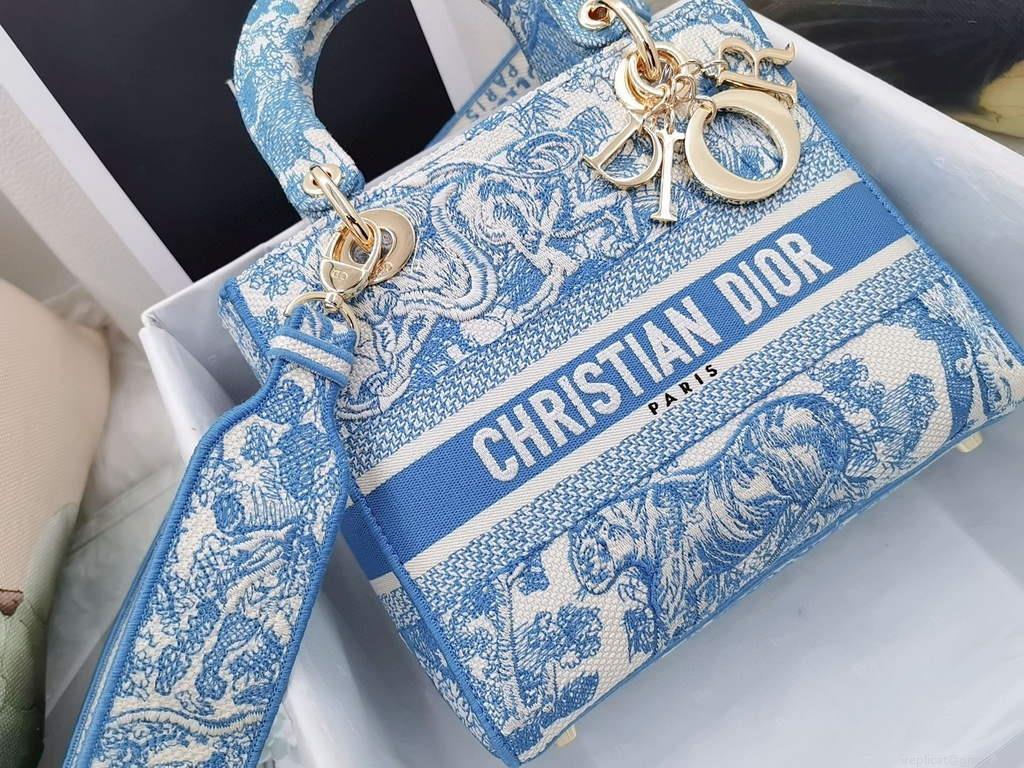 Dior M0565 Medium Lady D-Life Bag Cornflower Blue Toile de Jouy Embroidery