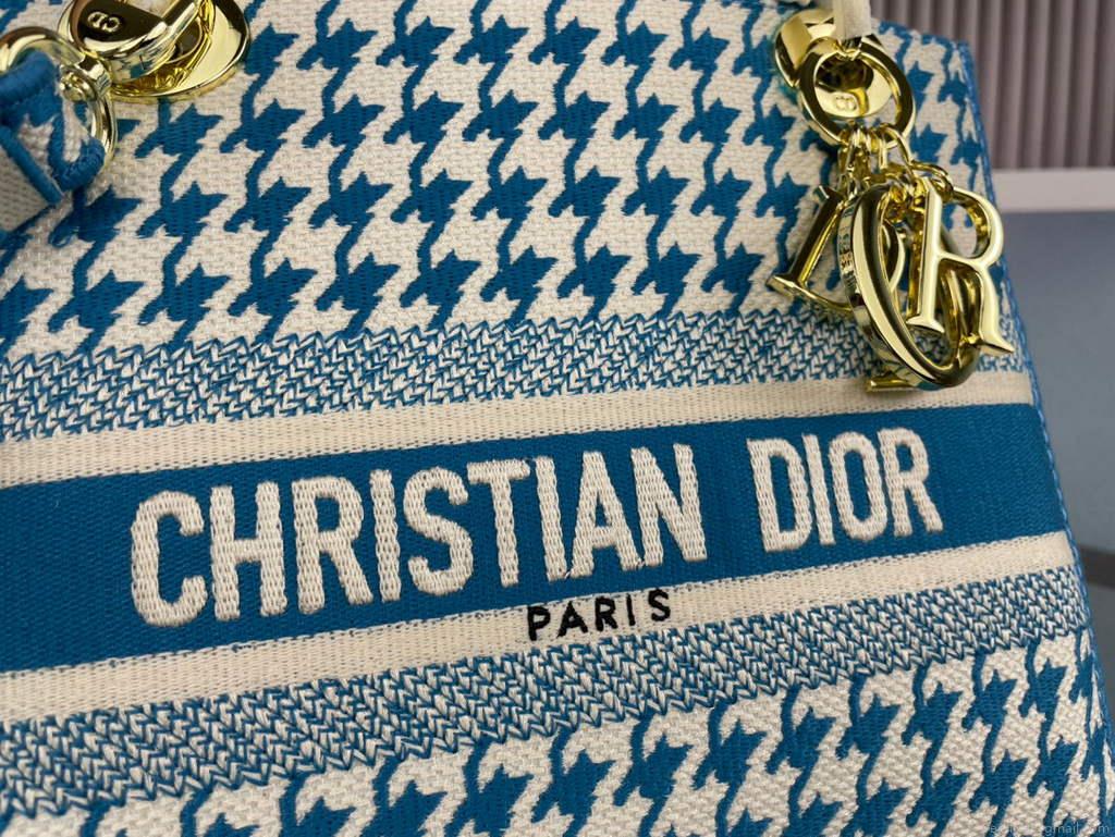 Dior Medium Lady D-Life Bag M0565 Butterfly Embroidery Blue and Beige