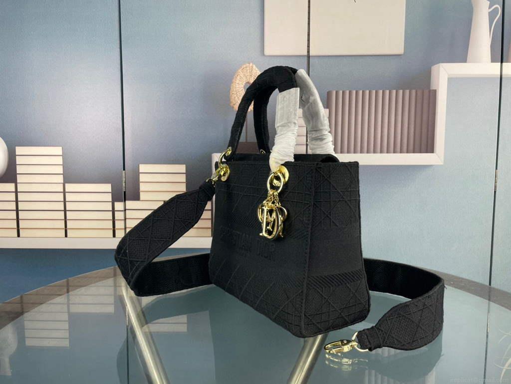 Dior M0565 Medium Lady D-Life Bag Cannage Embroidery Black