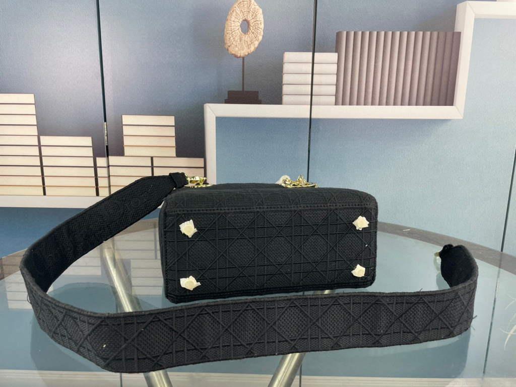 Dior M0565 Medium Lady D-Life Bag Cannage Embroidery Black