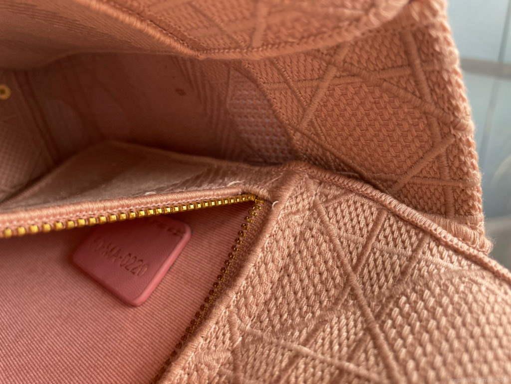 Dior M0565 Medium Lady D-Life Bag Cannage Embroidery Rosewood