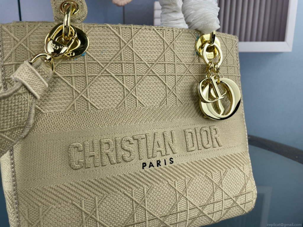 Dior M0565 Medium Lady D-Life Bag Cannage Embroidery Light Yellow