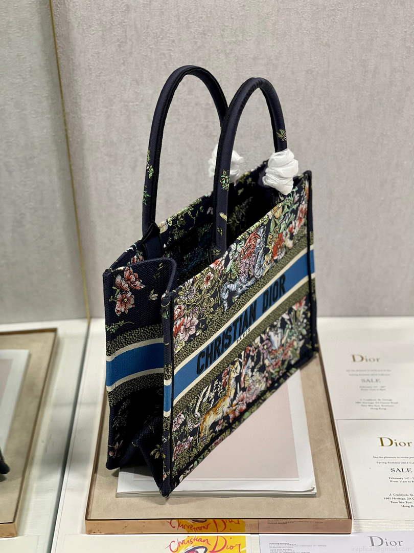 Dior M1296 Medium Book Tote D-Constellation embroidery in shades of blue