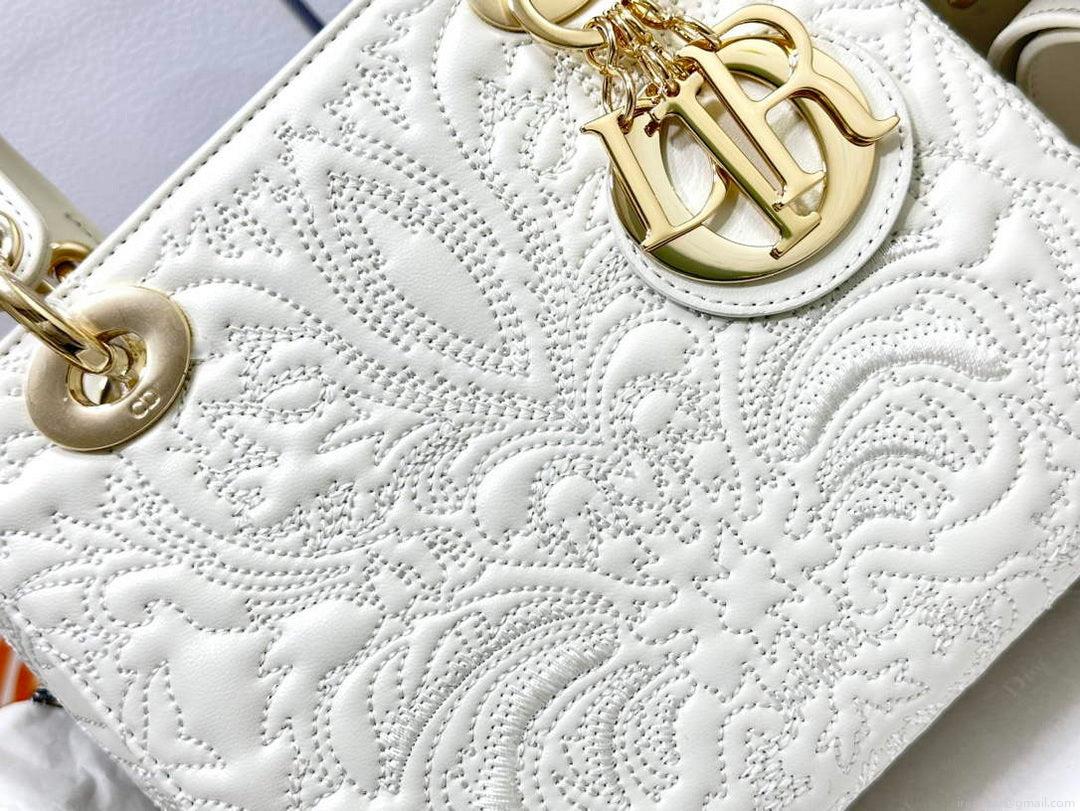 Dior M0538 Small Lady Dior My ABCDIOR Bag Latte Quilted-Effect Lambskin White