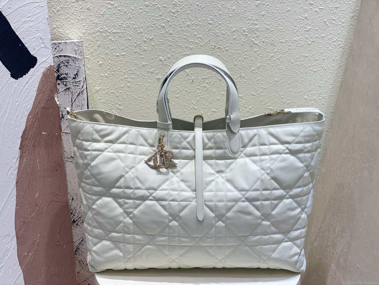 Dior M2820 Large Dior Toujours Bag White Macrocannage Calfskin