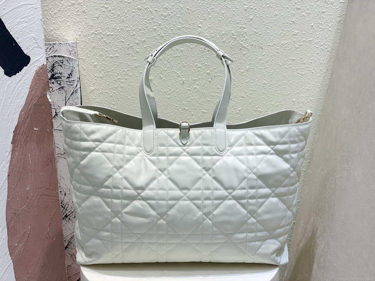 Dior M2820 Large Dior Toujours Bag White Macrocannage Calfskin