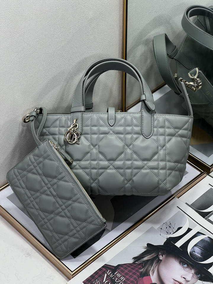 Dior M2822 Small Dior Toujours Bag Blue Macrocannage Calfskin