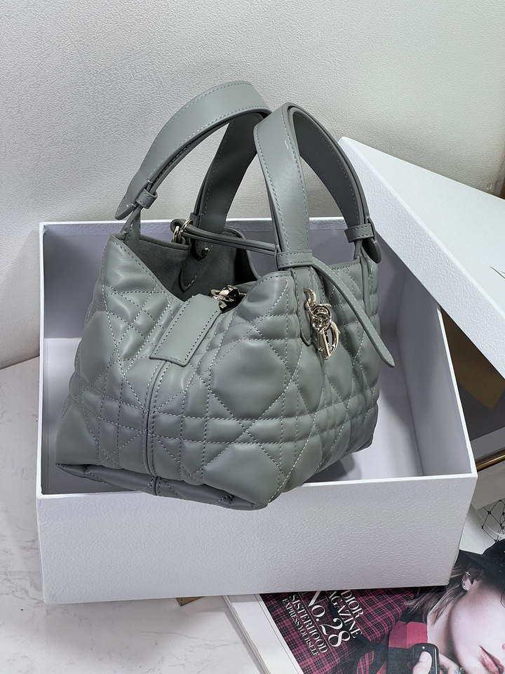 Dior M2822 Small Dior Toujours Bag Blue Macrocannage Calfskin