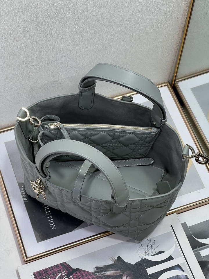 Dior M2822 Small Dior Toujours Bag Blue Macrocannage Calfskin