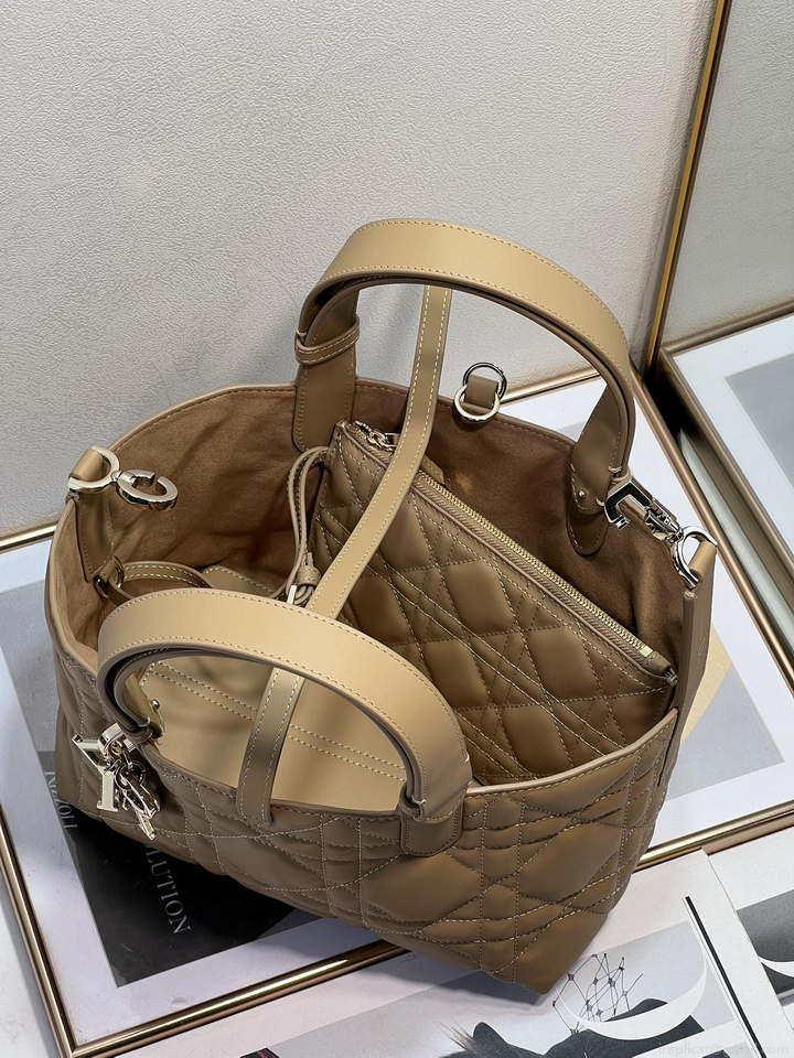 Dior M2822 Small Dior Toujours Bag Apricot Macrocannage Calfskin