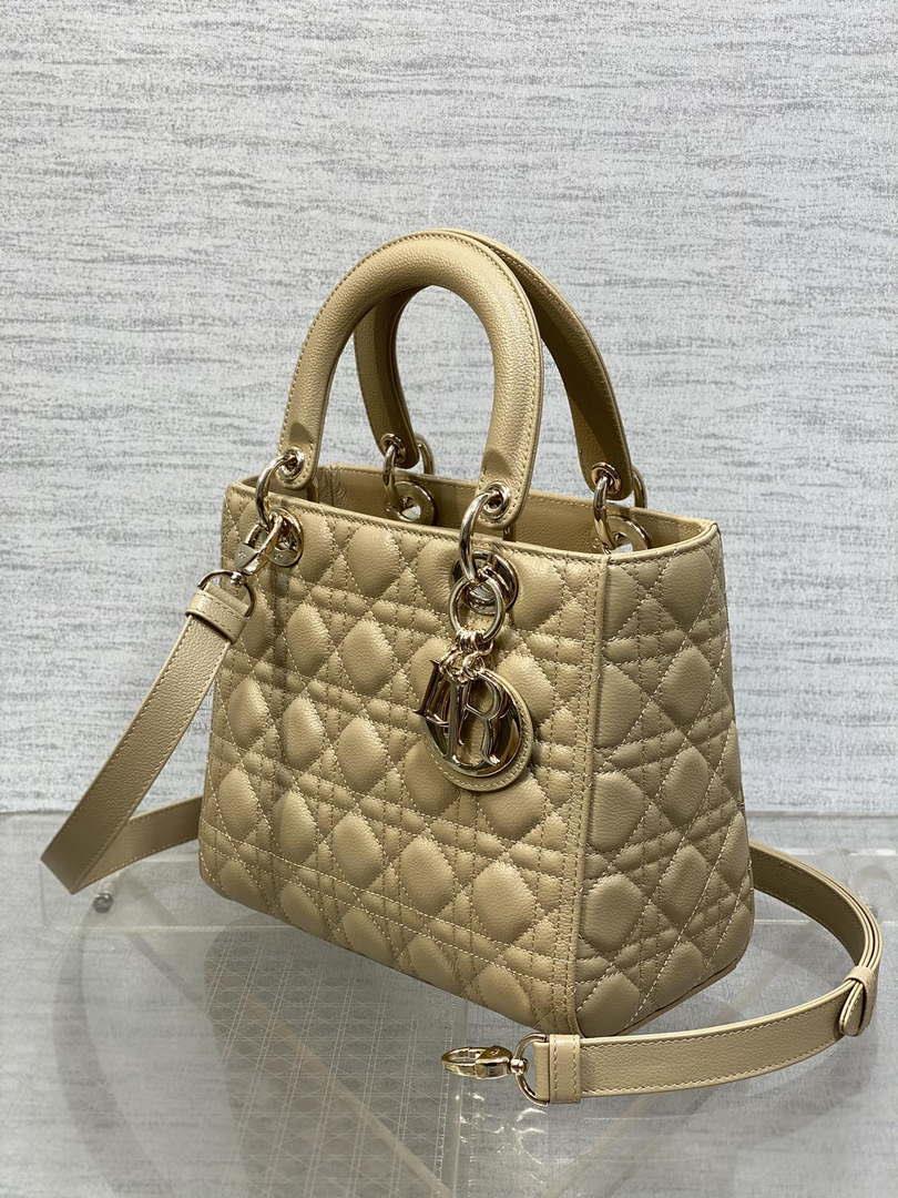 Dior M0565 Medium Lady Dior Bag Sand-Colored Grained Cannage Calfskin Gold