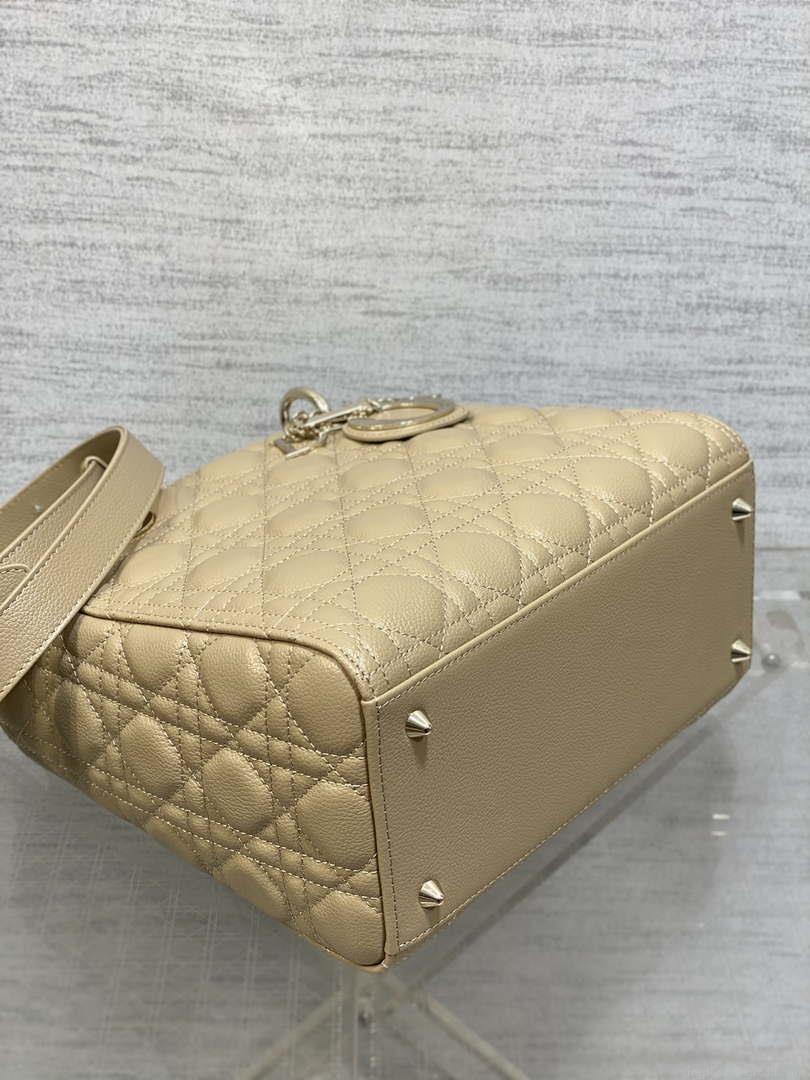 Dior M0565 Medium Lady Dior Bag Sand-Colored Grained Cannage Calfskin Gold