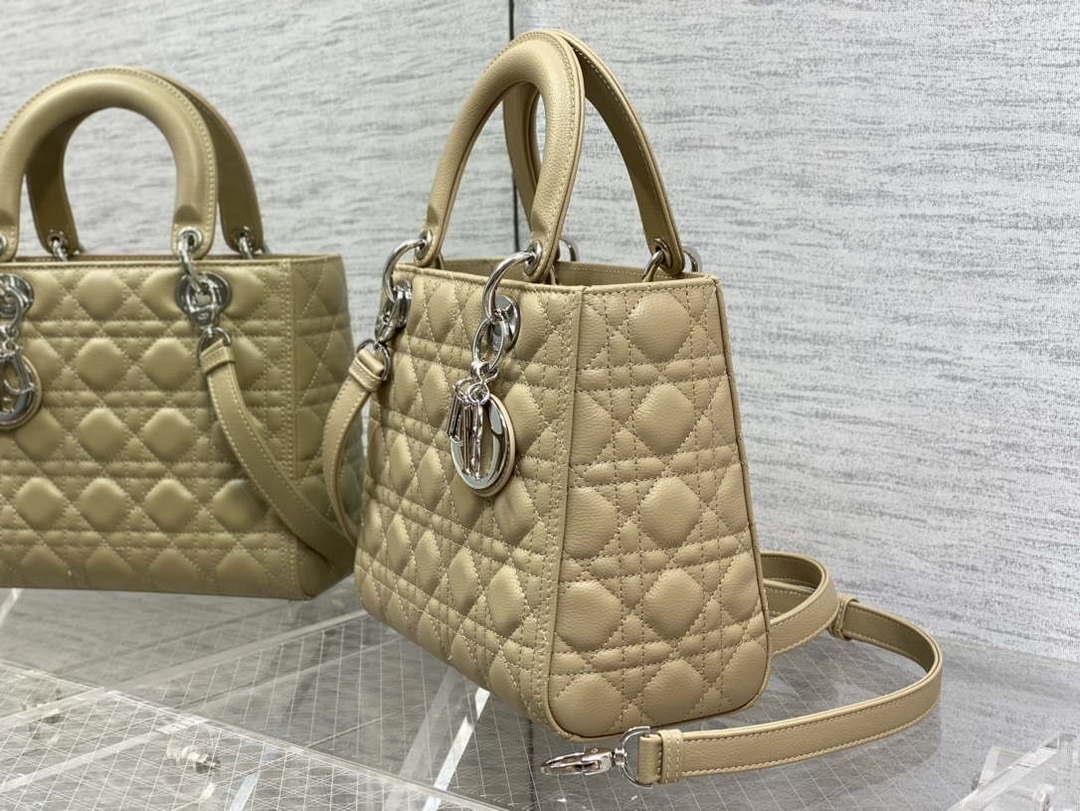 Dior M0565 Medium Lady Dior Bag Sand-Colored Grained Cannage Calfskin Silver
