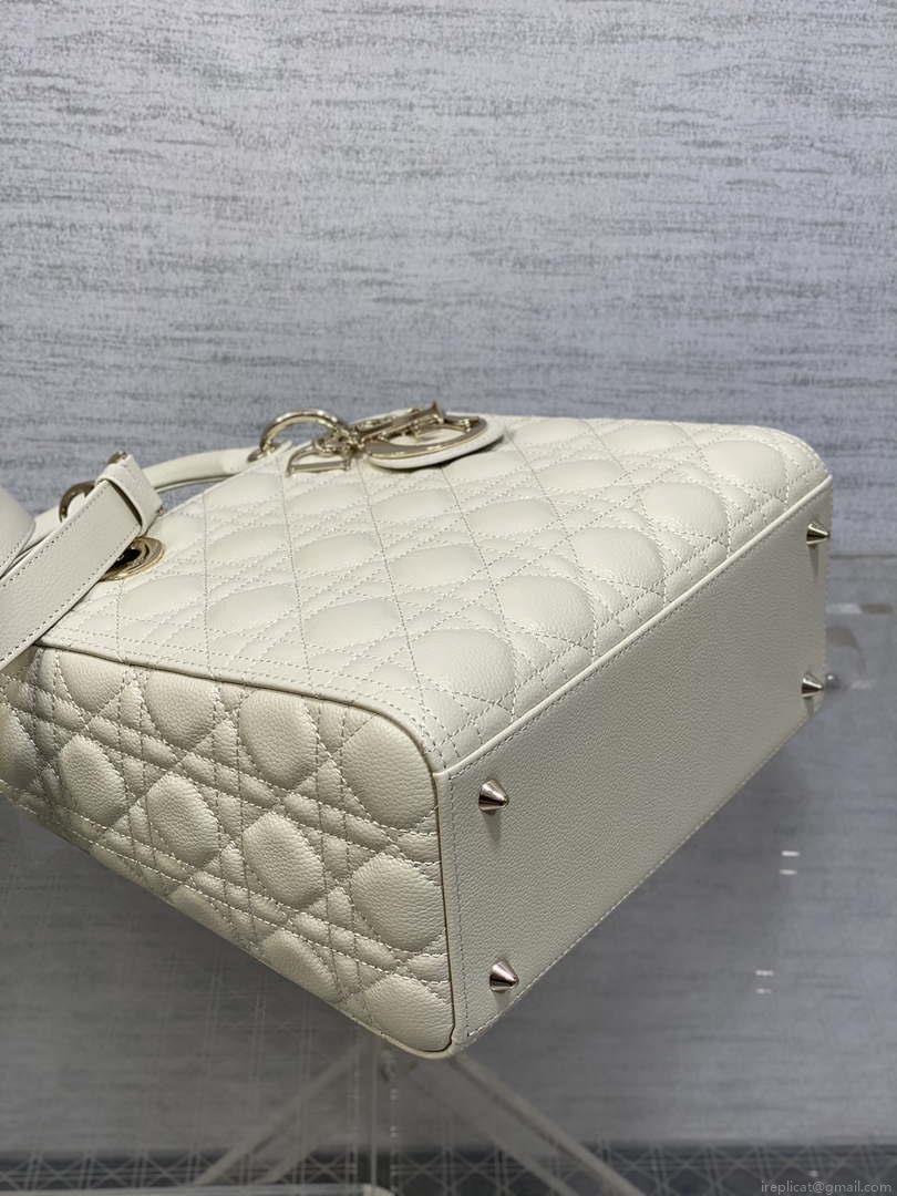 Dior M0565 Medium Lady Dior Bag Beige Grained Cannage Calfskin Gold