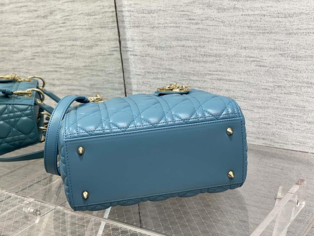Dior M0565 Medium Lady Dior Bag Blue Cannage Lambskin Gold