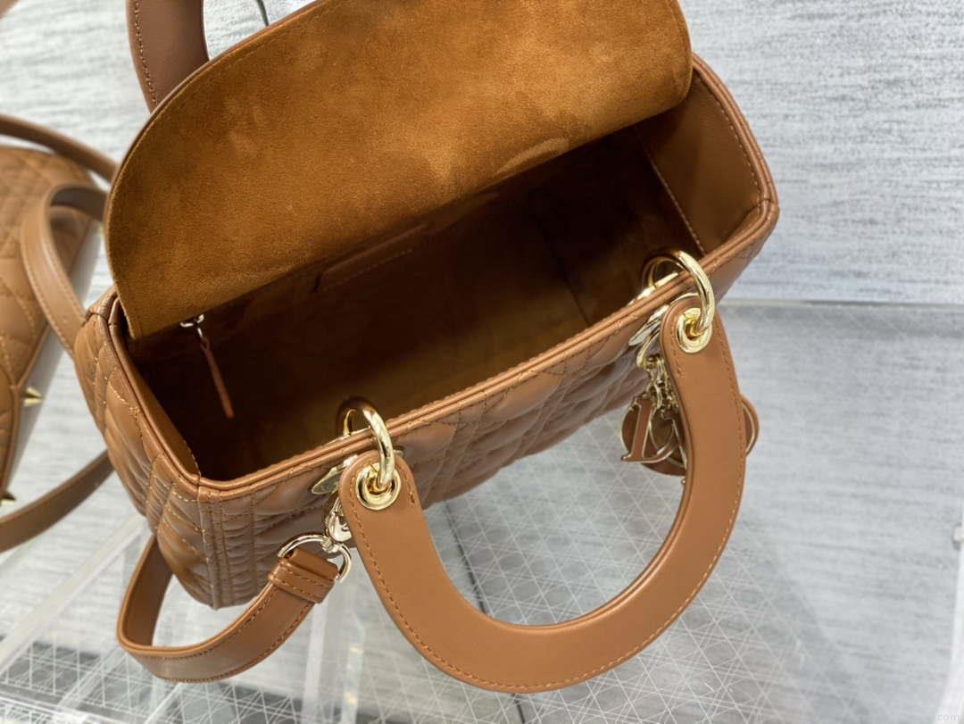 Dior M0565 Medium Lady Dior Bag Caramel Cannage Lambskin Enamel Hardware