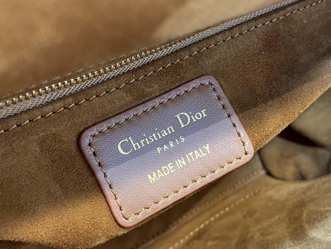 Dior M0565 Medium Lady Dior Bag Caramel Cannage Lambskin Enamel Hardware