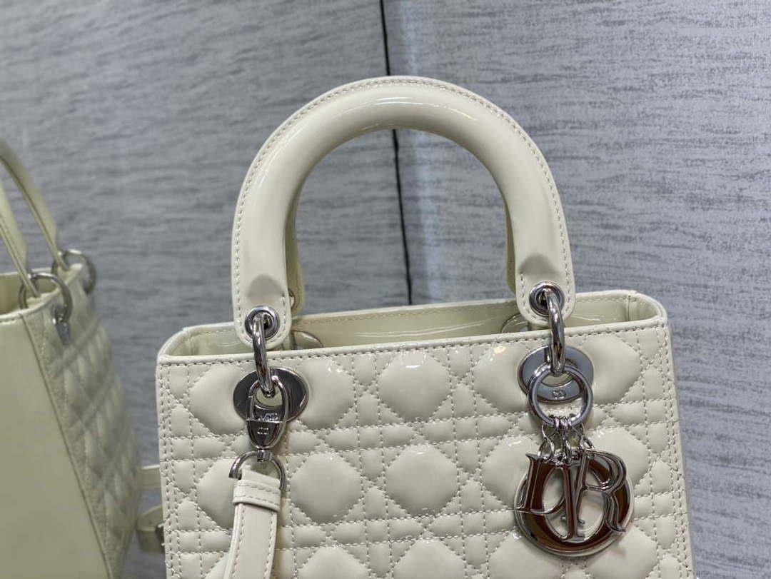 Dior M0565 Medium Lady Dior Patent Cannage Calfskin Bag White Silver