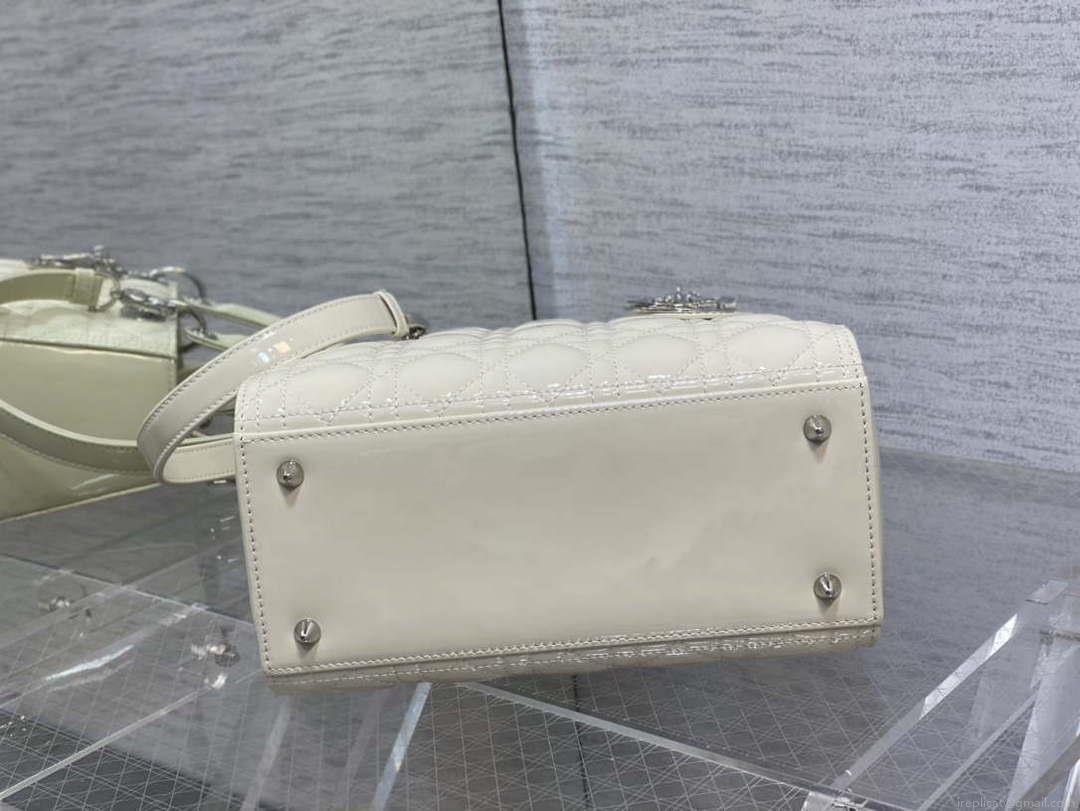 Dior M0565 Medium Lady Dior Patent Cannage Calfskin Bag White Silver