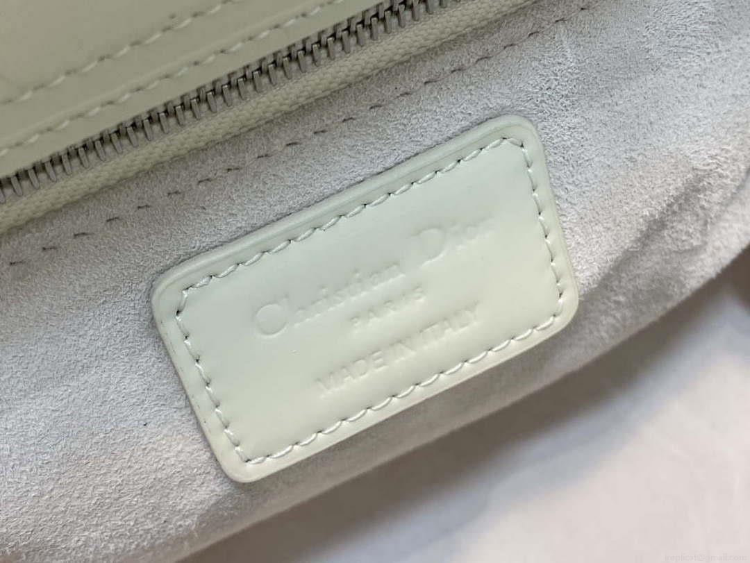 Dior M0565 Medium Lady Dior Patent Cannage Calfskin Bag White Silver