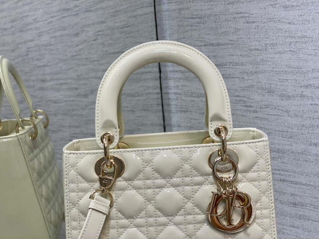 Dior M0565 Medium Lady Dior Patent Cannage Calfskin Bag White Enamel Hardware