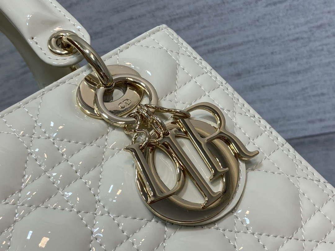 Dior M0565 Medium Lady Dior Patent Cannage Calfskin Bag White Enamel Hardware